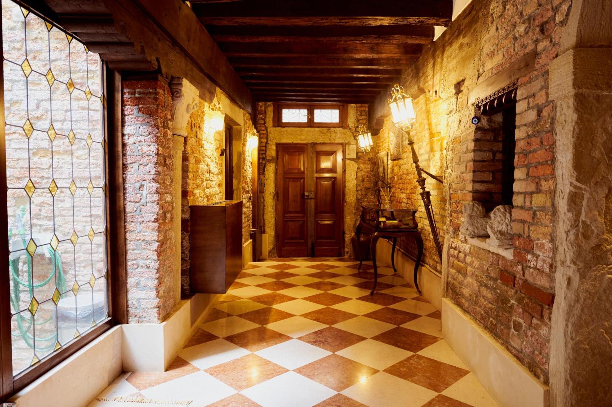 Nama Boutique Residence Βενετία Εξωτερικό φωτογραφία